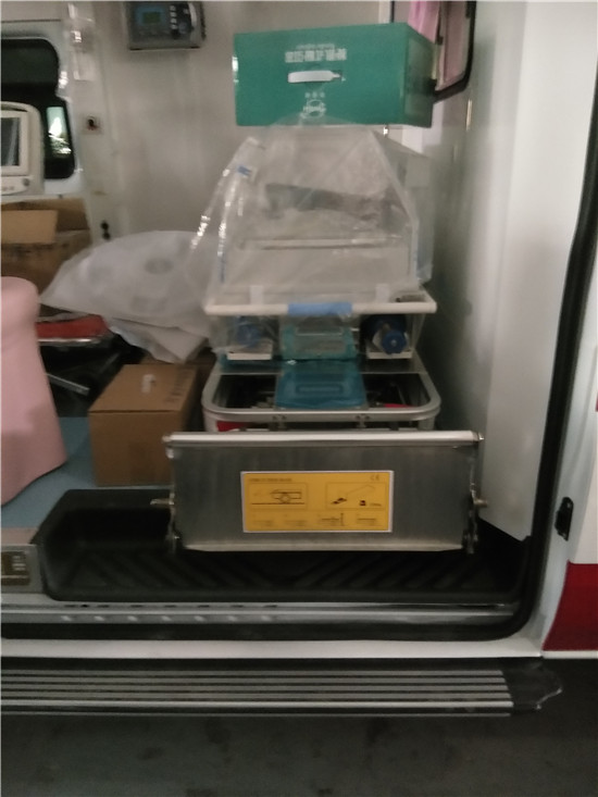 新全顺母婴型新生儿救护车