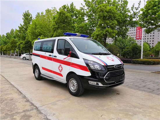 江铃V362自动档救护车（短轴低顶行政版）