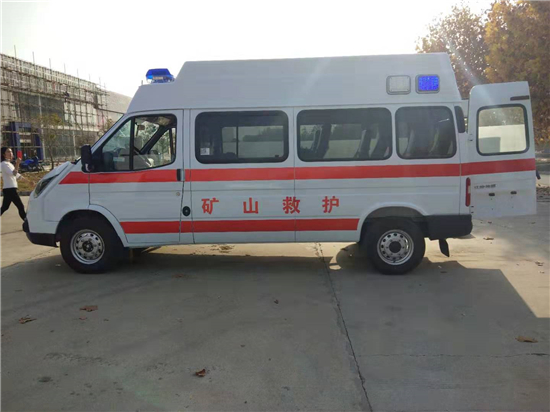 江铃大型矿山救护车