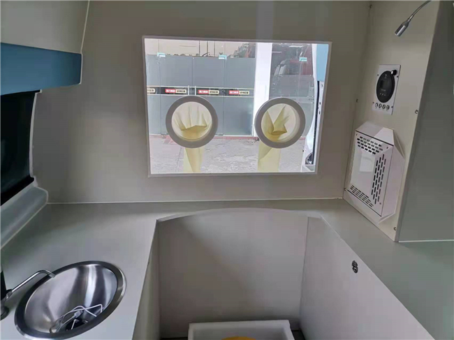核酸采集车