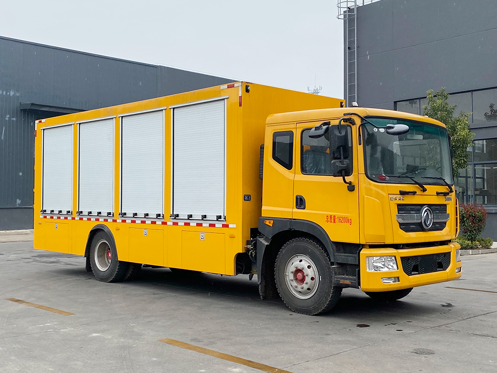 东风多利卡D9防汛排水车（1000-7000立方）