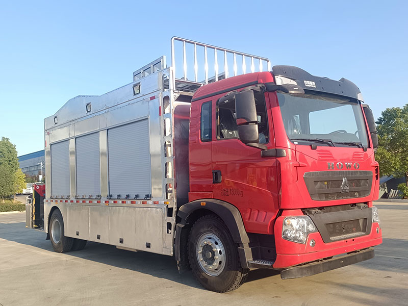 程力牌CL5180XZM6BZX型照明车