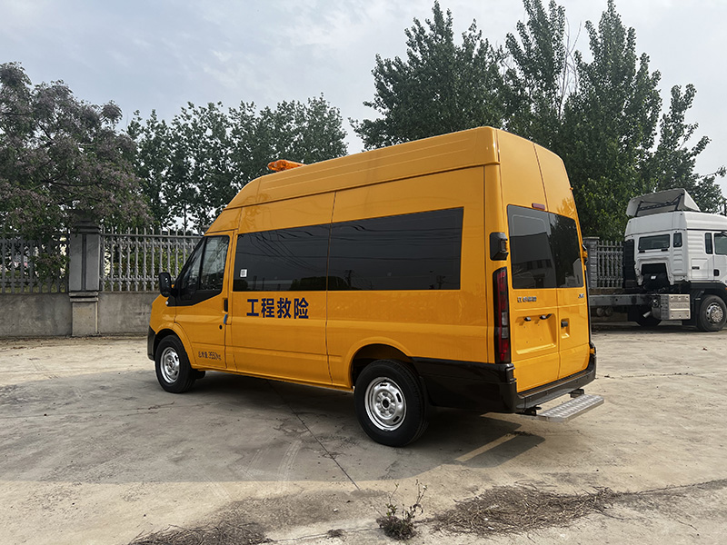福特福顺自动挡救险车