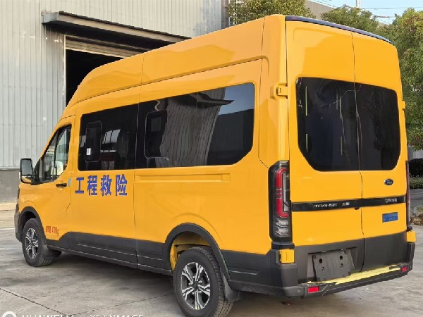 福特T8矿山救援车（气防车）