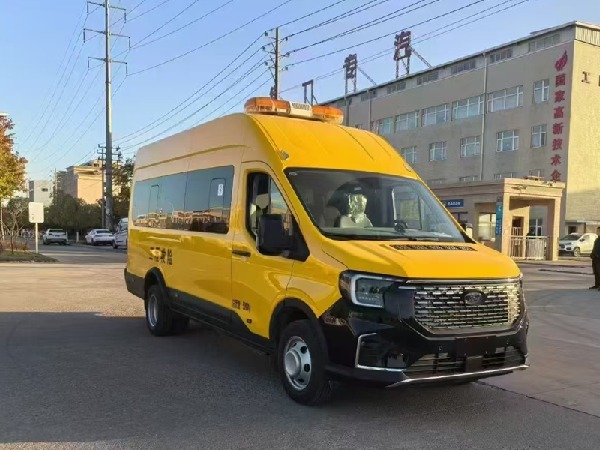 福特T8矿山救援车（气防车）