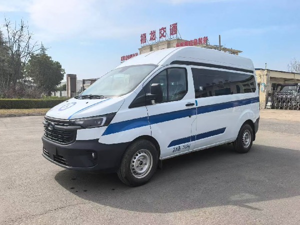 福特非急救转运车