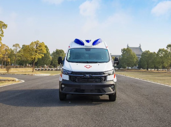 江铃全顺V362 救护车