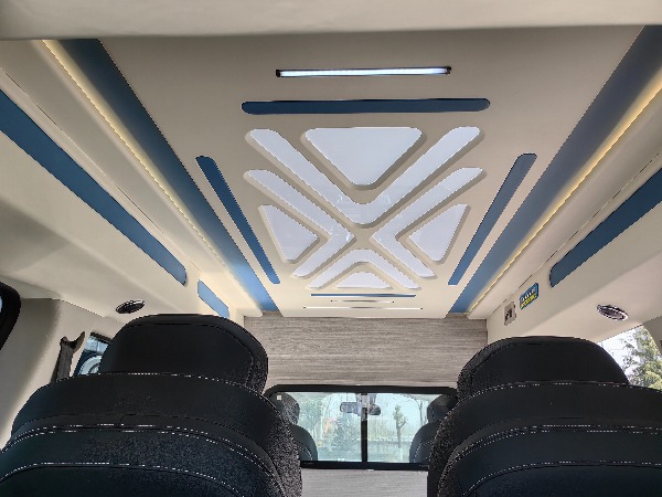 大通G10 MAX自动挡救护车（行政版）