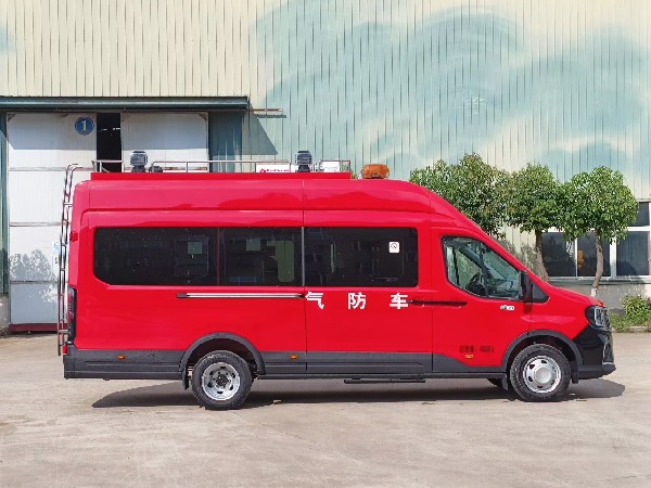 福特T8消防气防车