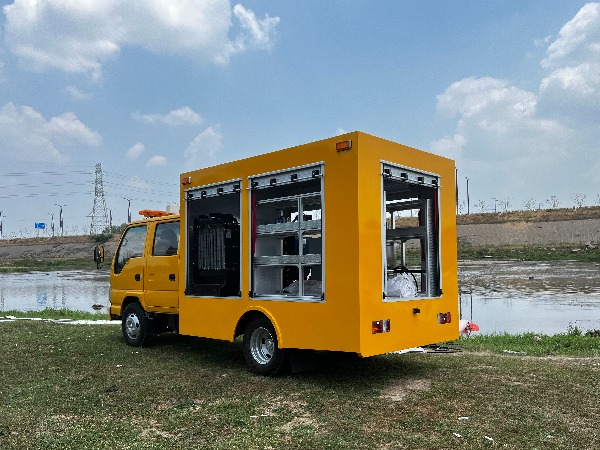 五十铃双排座排水车（1000立方）