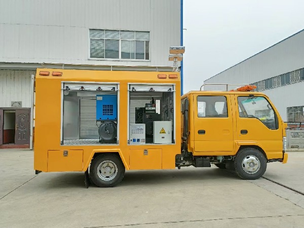 五十铃双排座装备救险车 五十铃双排座装备救险车